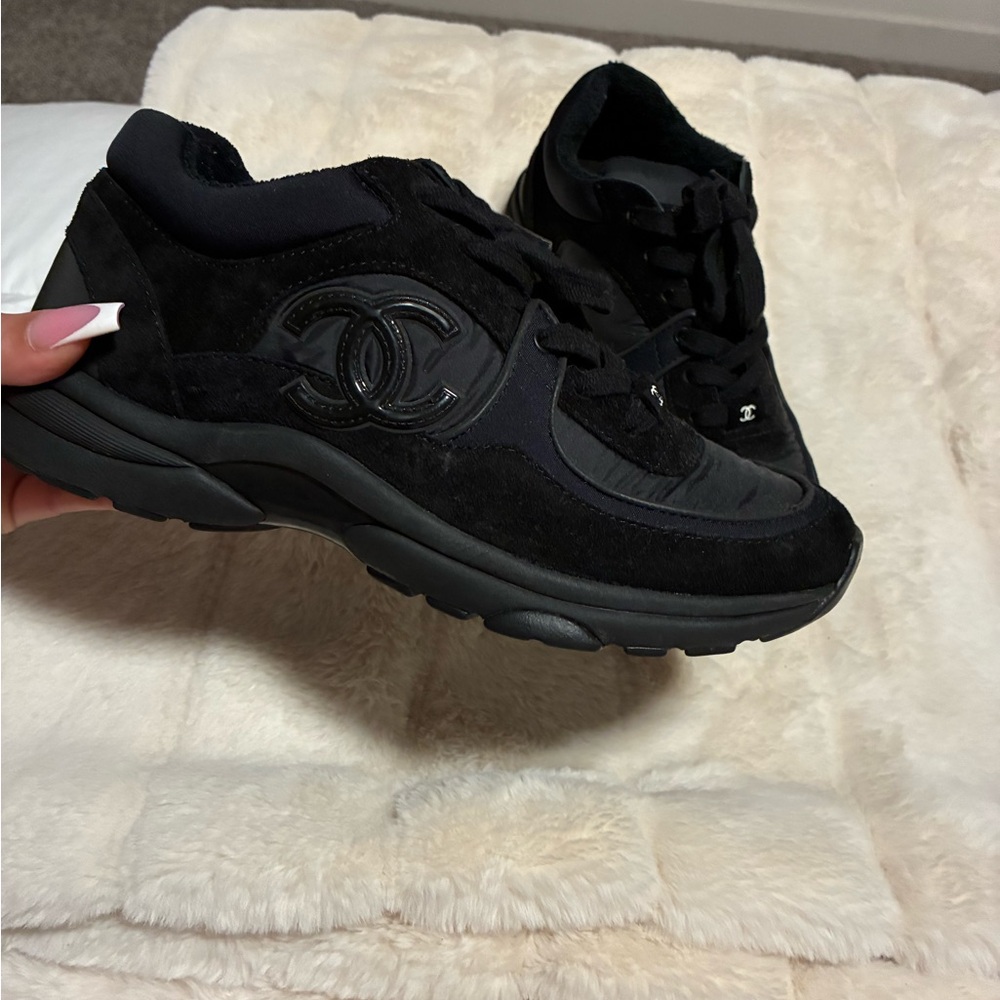 CHANEL Elegant Black Athletic Shoes